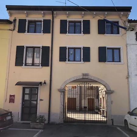 Πανσιόν La Casa Della Ada 3*