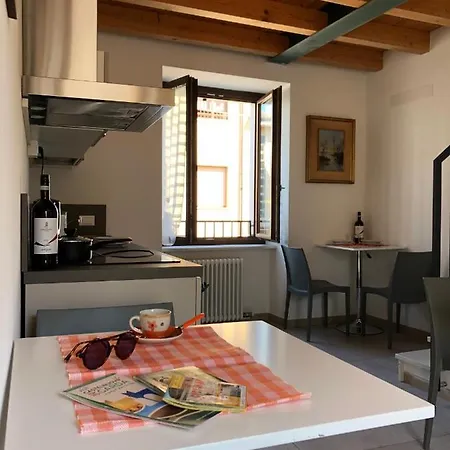 La Casa Della Ada Affittacamere Castelnuovo del Garda